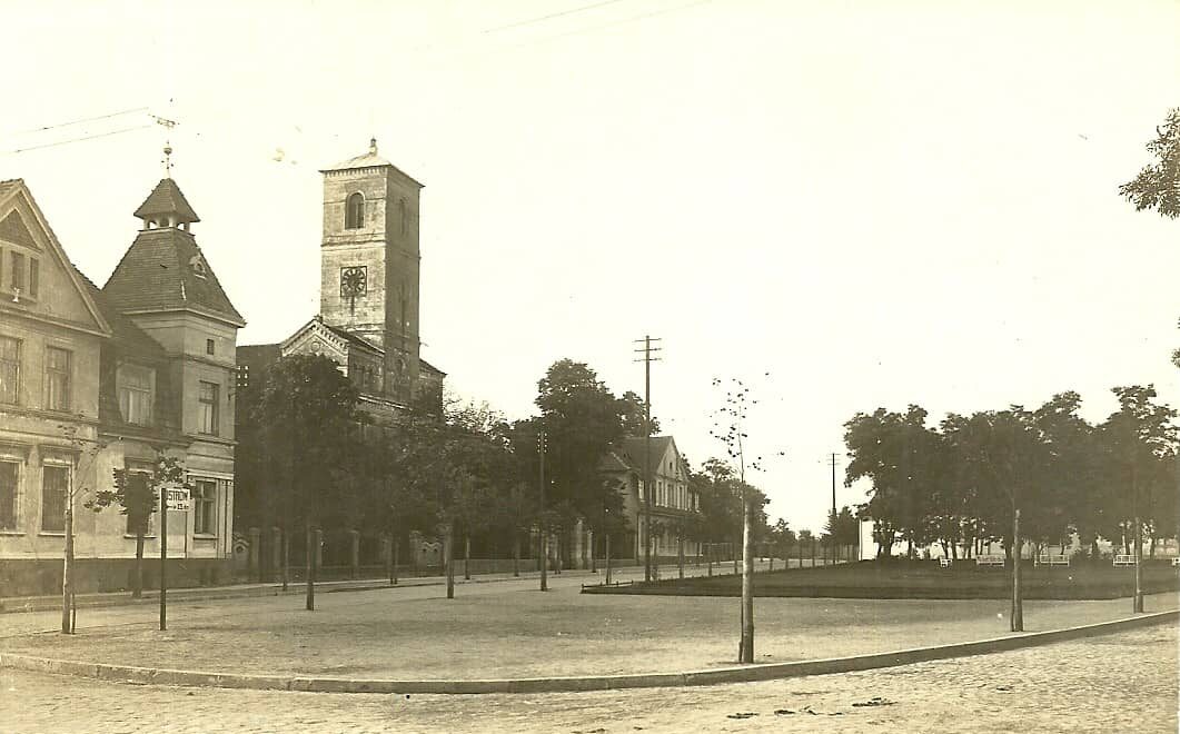 Kościół ewangelicki i pomnik poległych na początku XX w.